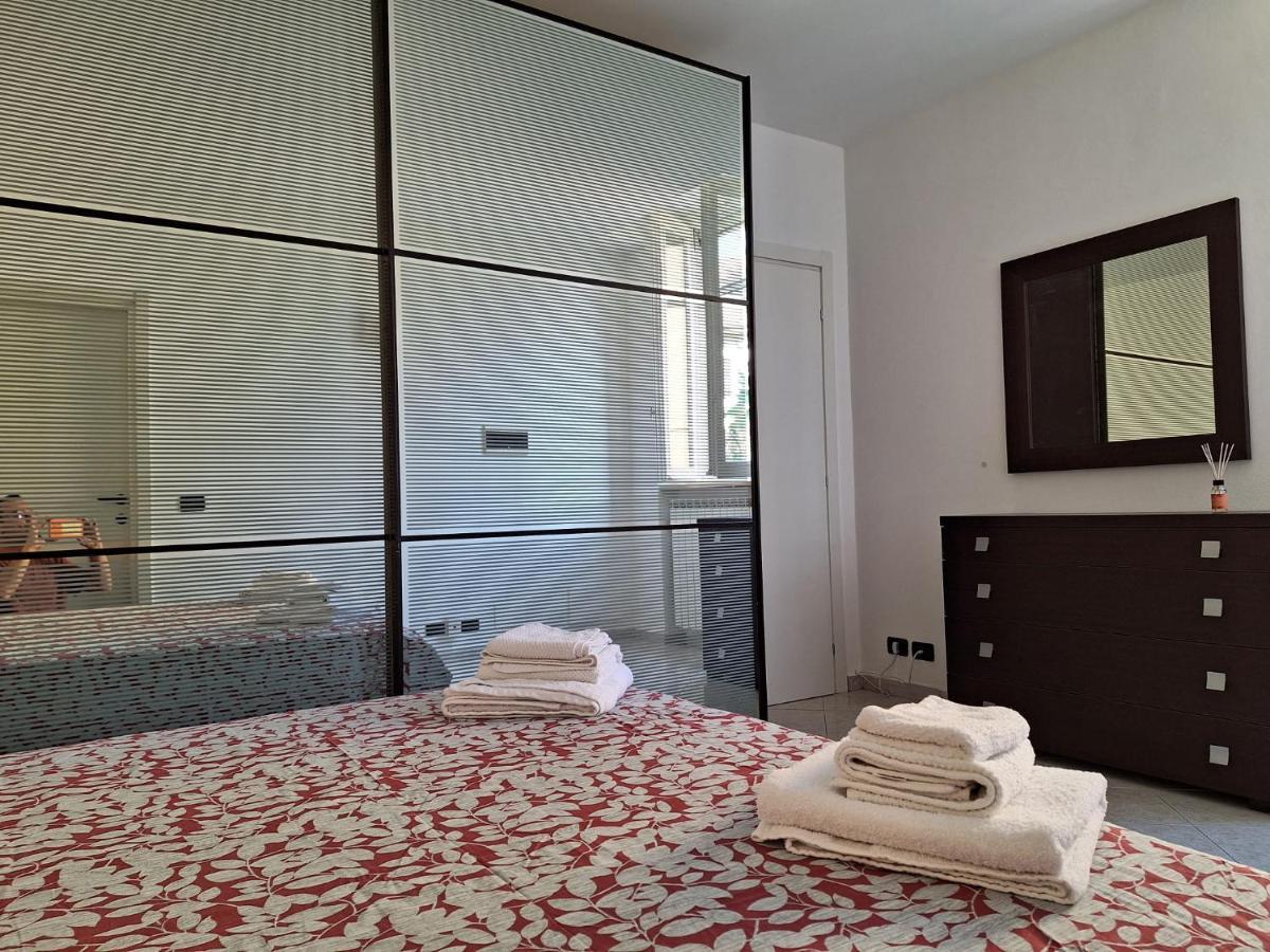 Appartamento La Casa Dei Nonni Malnate Extérieur photo